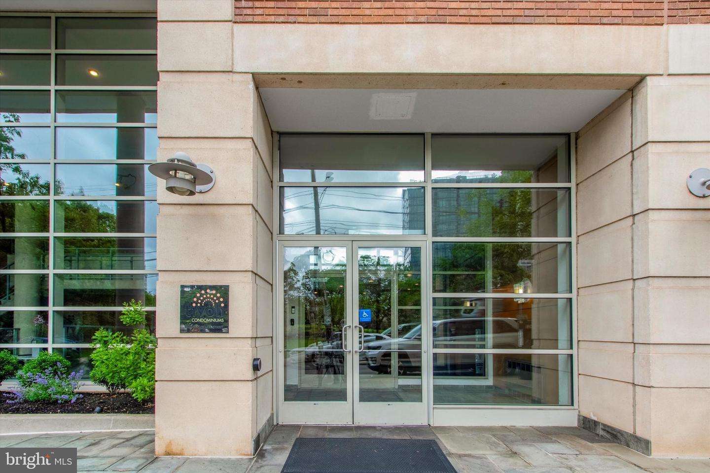 Property Photo:  1900 Hamilton Street 402  PA 19130 