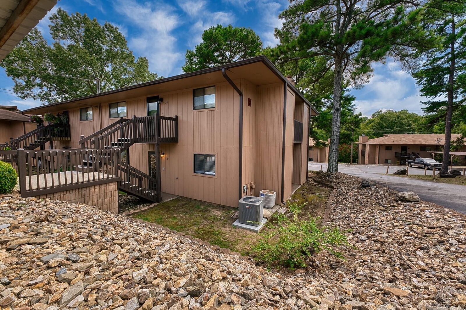 Property Photo: 1100 Woodlawn Avenue, Unit 19 AR 71913