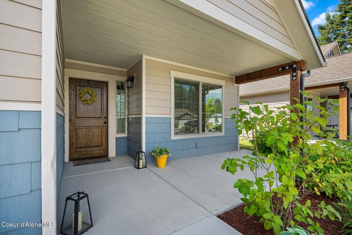 Property Photo: 655 E Valley St S ID 83822