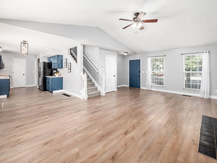 Property Photo: 104 Hale Court OH 43015