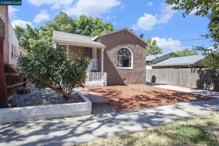 Property Photo:  532 Central Ave  CA 94565 