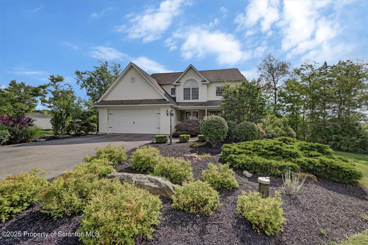 Property Photo:  6 Cartel Lane  PA 18444 