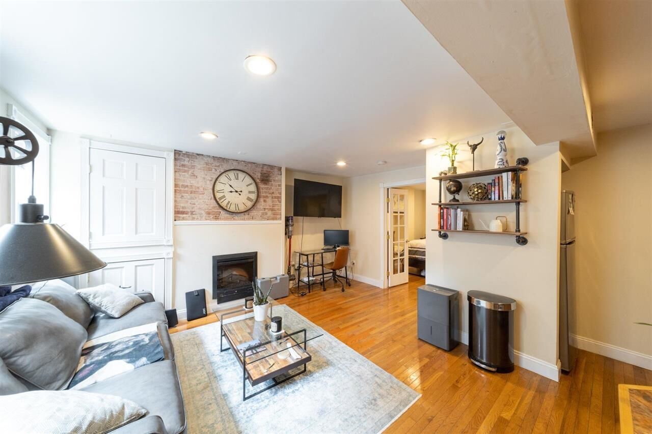 Property Photo:  236 1st St 1  NJ 07302 
