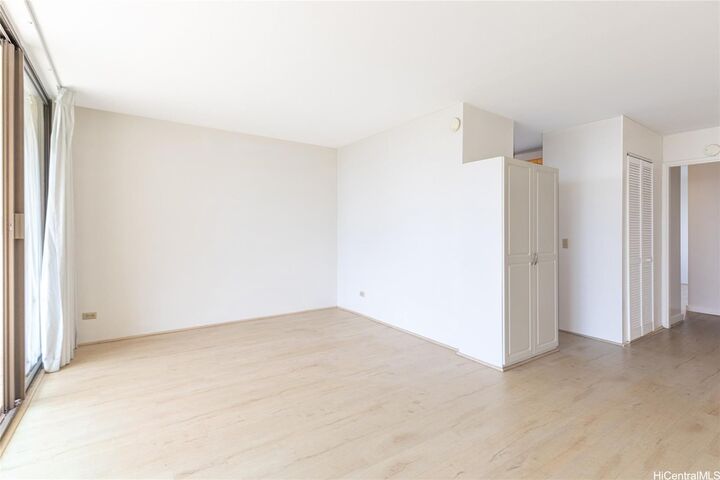 Property Photo:  2444 Hihiwai Street 2106  HI 96826 
