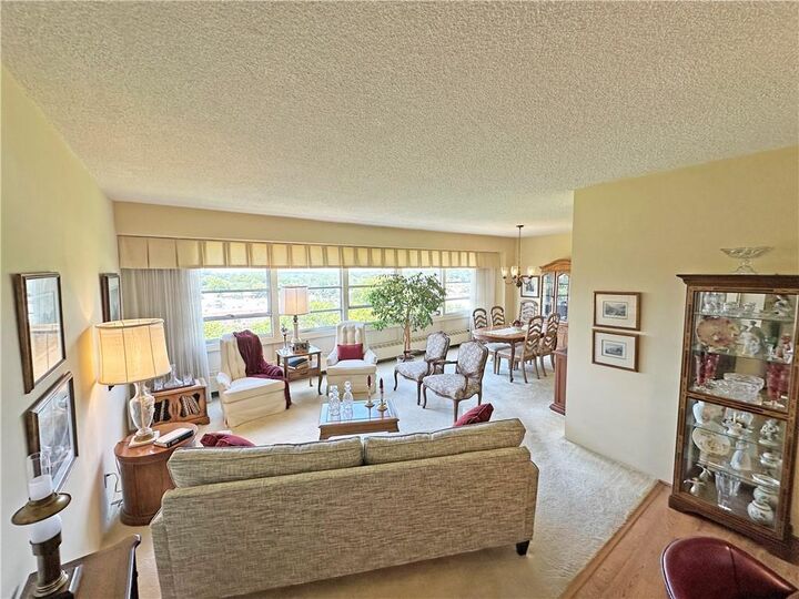 Property Photo: 333 W Meyer Boulevard 908 MO 64113