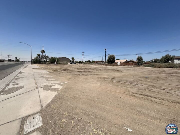 285  W Main St  Westmorland CA 92281 photo