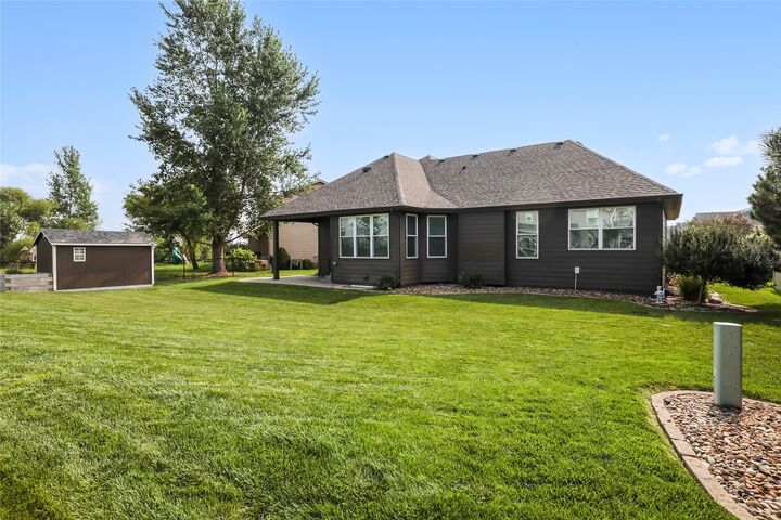 Property Photo:  3216 NW Northpark Drive  IA 50023 