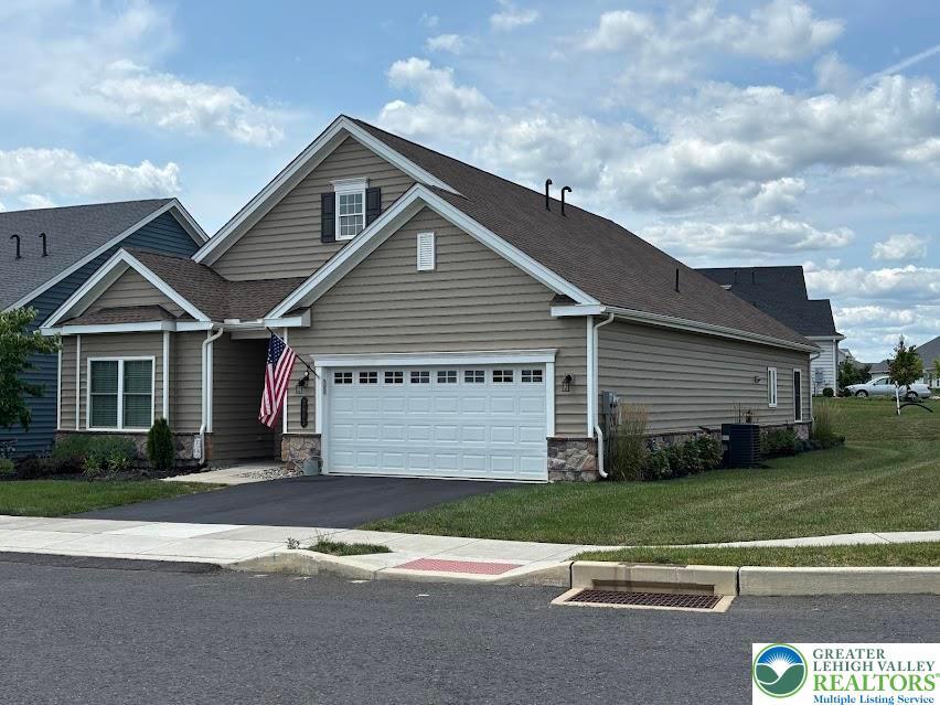 Property Photo: 3803 Loyal Lane PA 18045