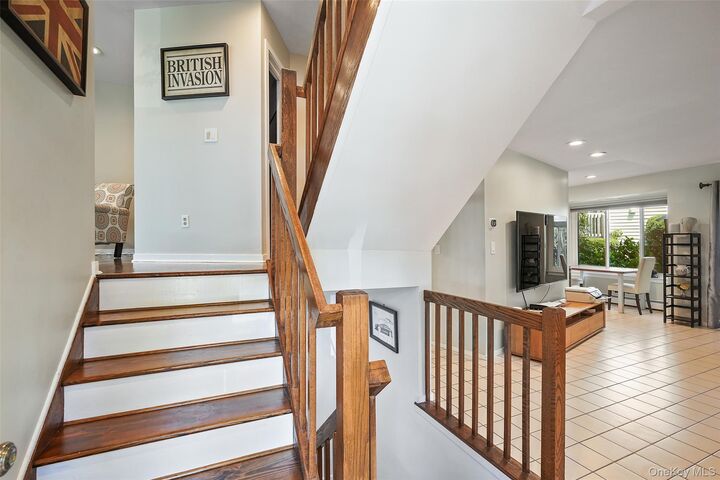 Property Photo:  7 Top Of The Ridge Ridge B4  NY 10543 