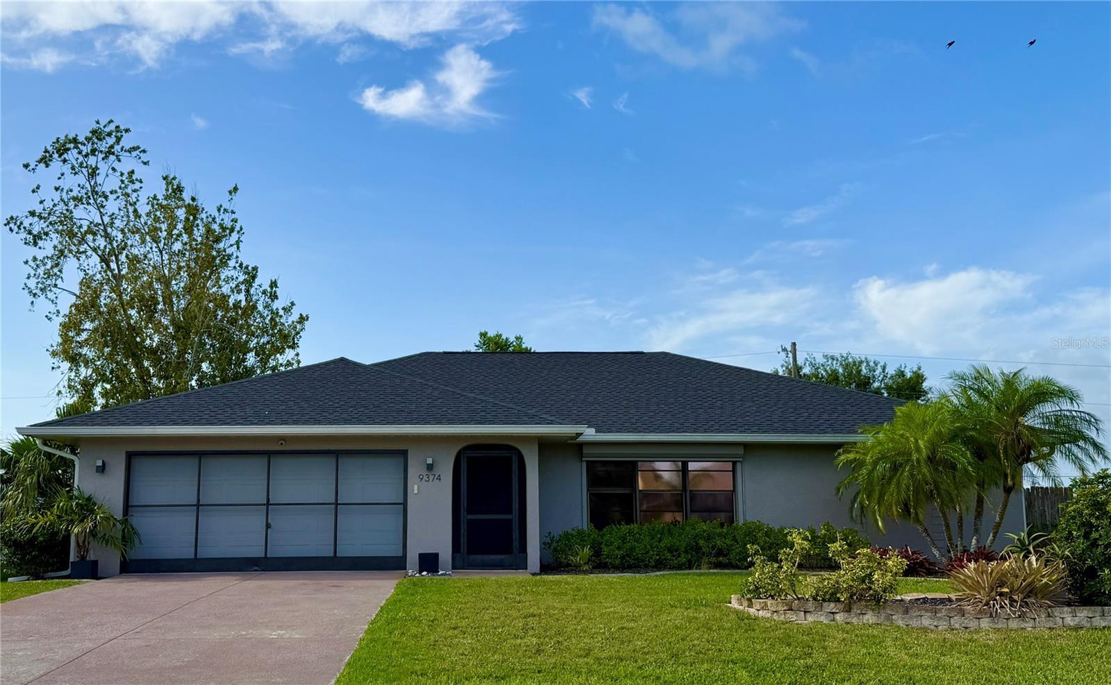 Property Photo: 9374 Fruitland Avenue FL 34224