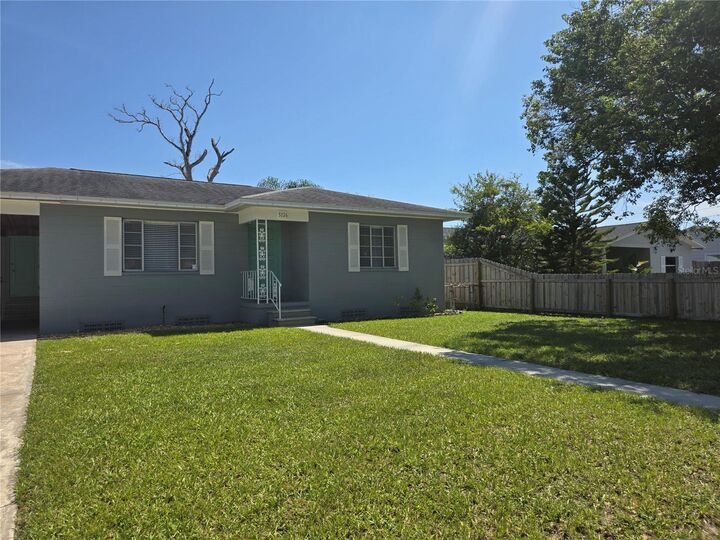 Property Photo:  5126 30th Avenue N  FL 33710 