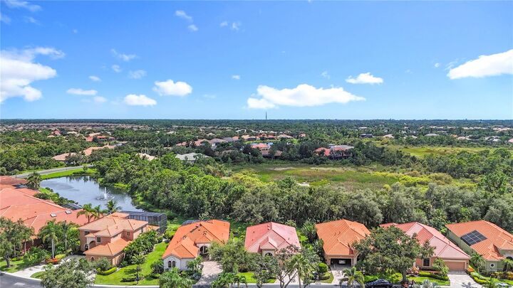 Property Photo:  5162 Cote Du Rhone Way  FL 34238 