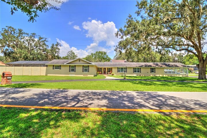 Property Photo: 2313 SE 7th Street FL 34471