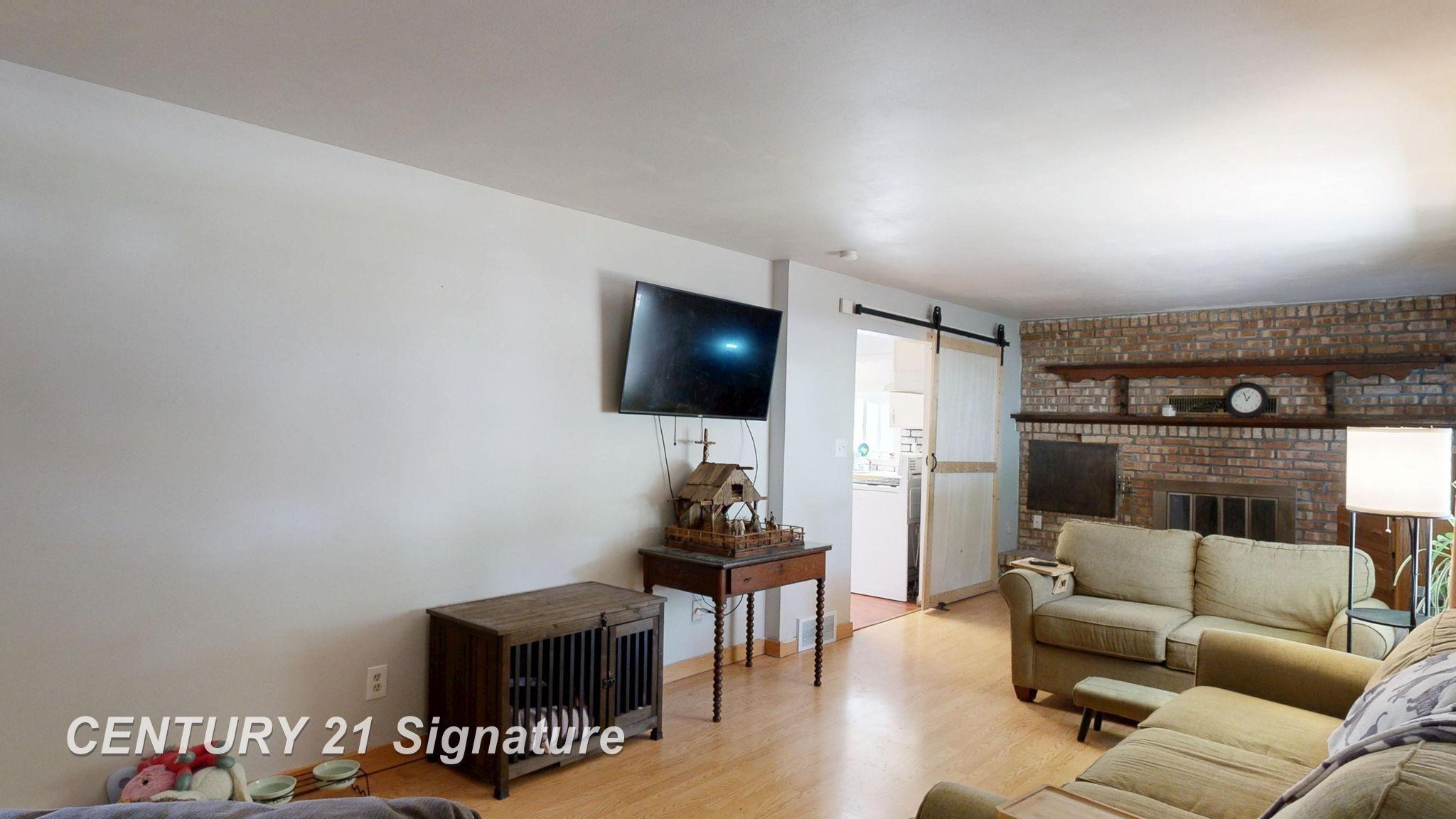 Property Photo:  709 Linwood Street  MI 48867 