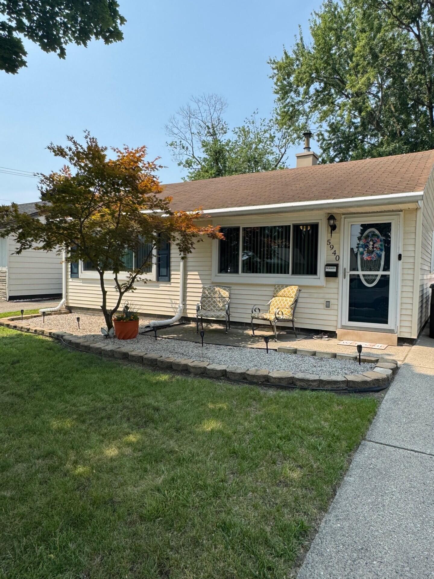 Property Photo: 5940 William Street MI 48180