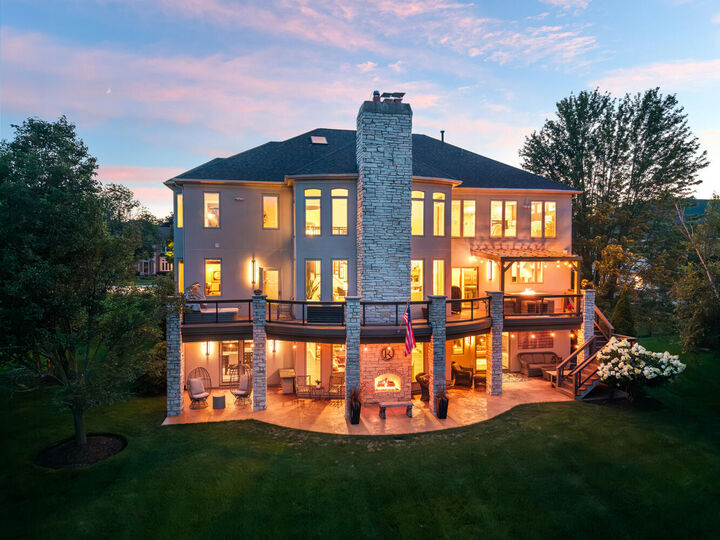 Property Photo: 175 Braeburn Court IL 60137