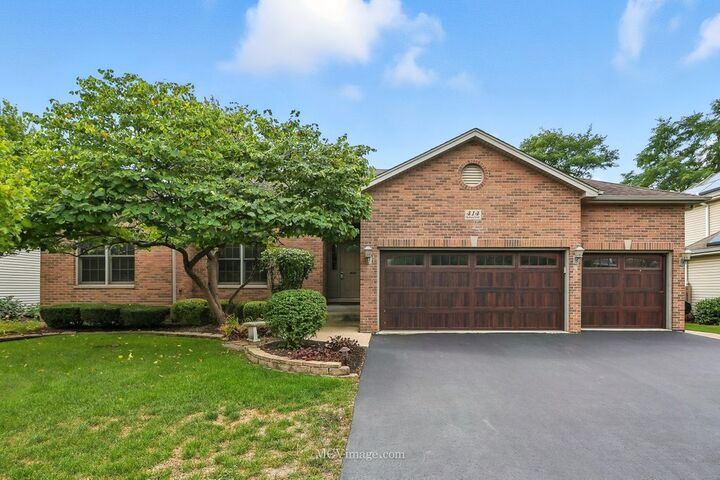 414 Sudbury Circle  Oswego IL 60543 photo