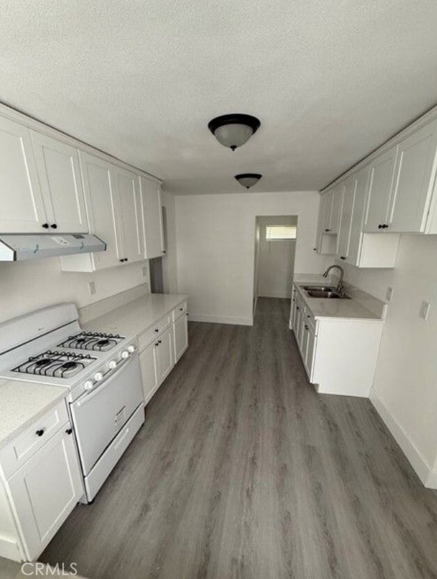 Property Photo: 7134 Granger Avenue 9 CA 90201