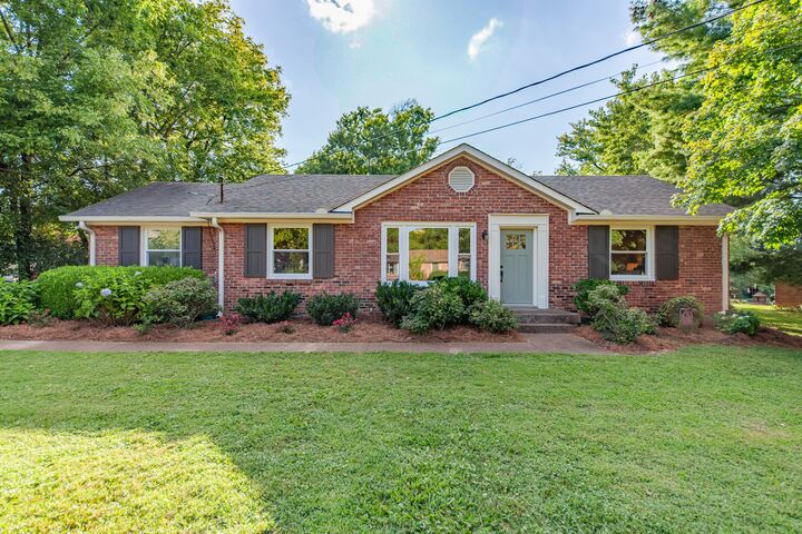 5005 Kincannon Dr  Nashville TN 37220 photo