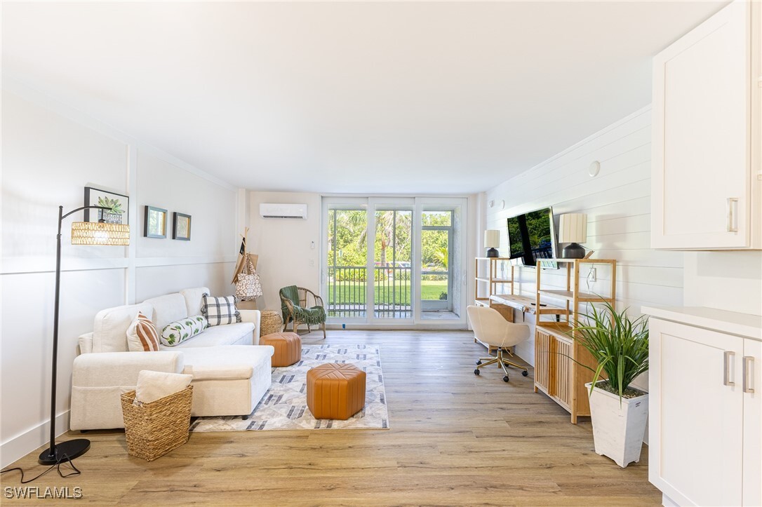 Property Photo: 5 Bluebill Avenue 105 FL 34108