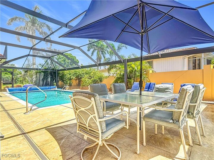 901 Arawak Avenue  Marco Island FL 34145 photo