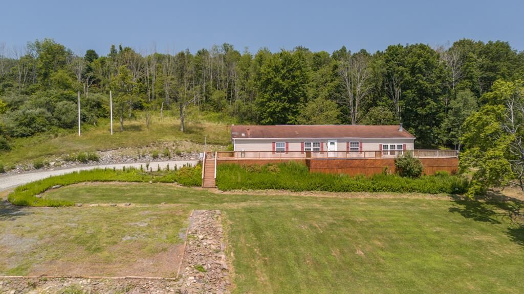 Property Photo: 631 Sutliff Hill Road PA 18810