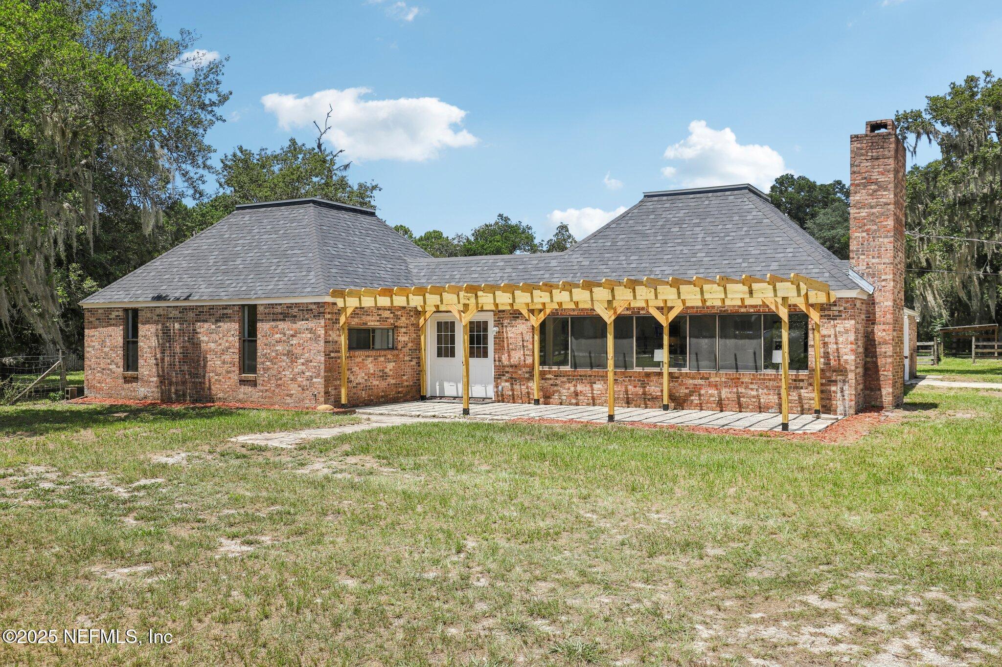 Property Photo:  3992 Hidden Acres Road  FL 32068 