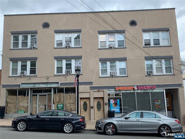 132 Hardenburgh Avenue 2E  Demarest NJ 07627 photo