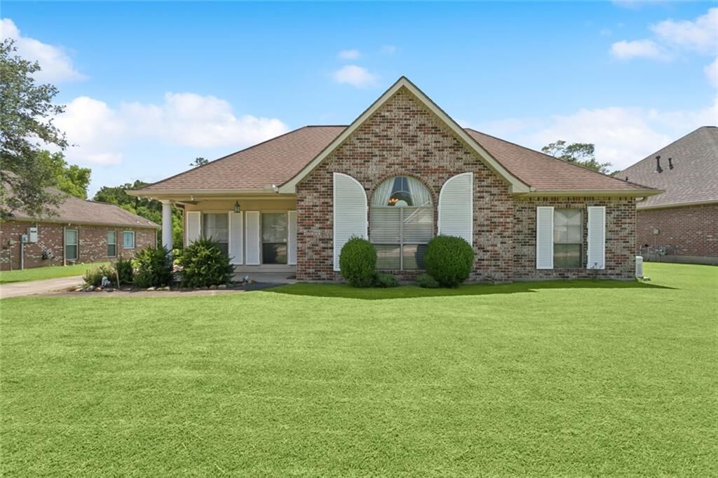 Property Photo:  11396 Autumn Brook Drive  LA 70454 