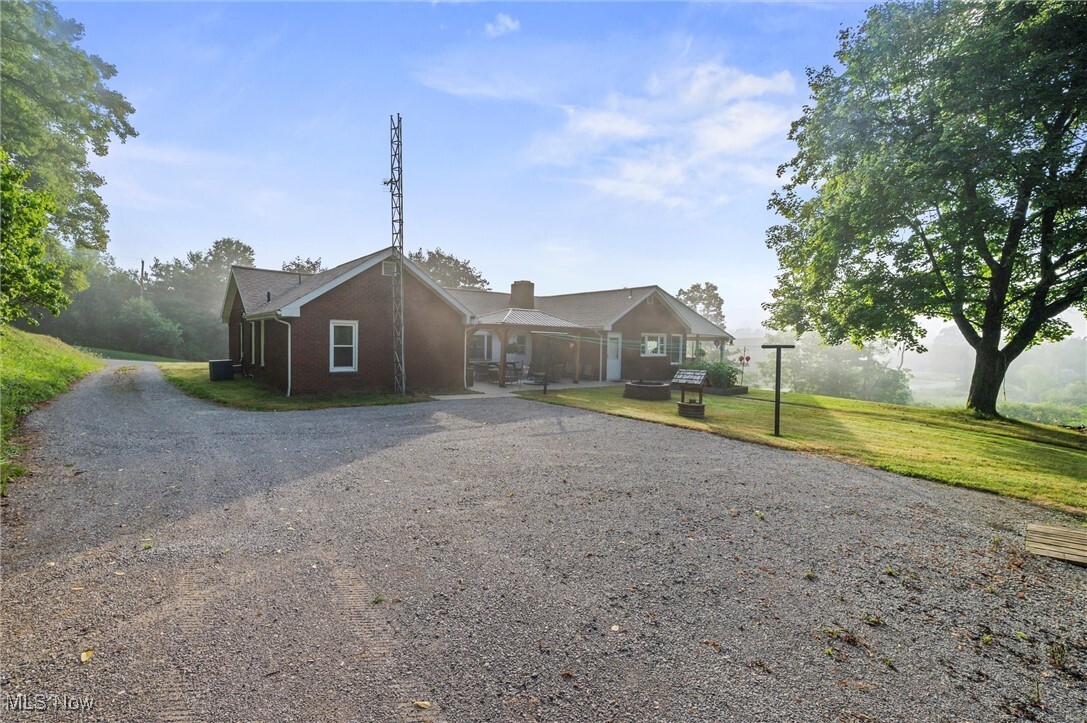 Property Photo:  1915 State Route 344  OH 44460 