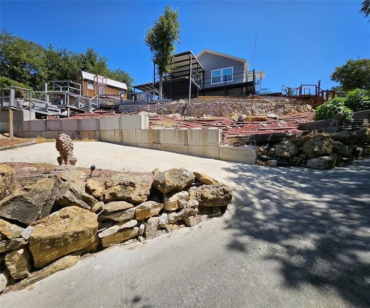 Property Photo:  411 N Lake Shore Circle  TX 76426 