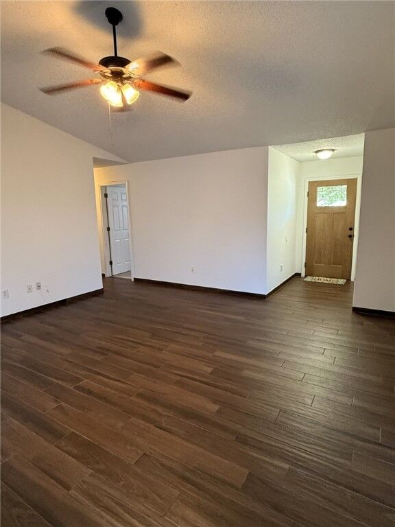 Property Photo: 1622 Plum Tree Drive AR 72704