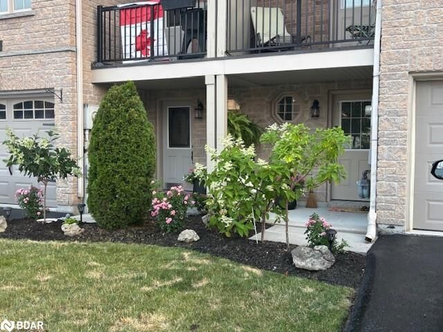 Property Photo: 175 Stanley Street Street 37 ON L4M 0G2