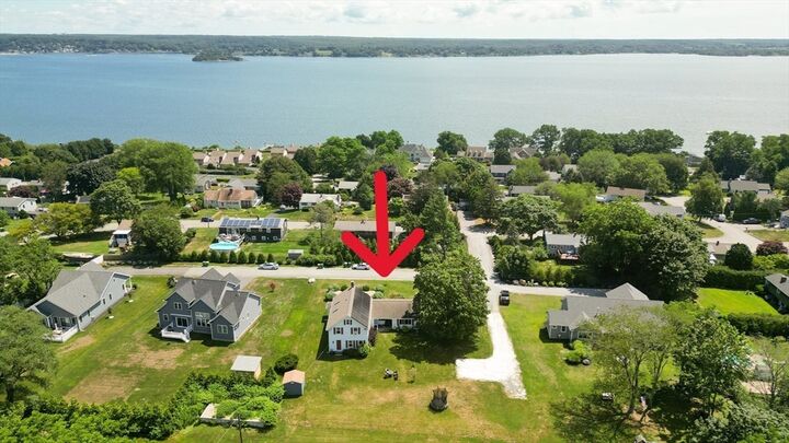 Property Photo:  20 Borden Farm Rd.  RI 02871 