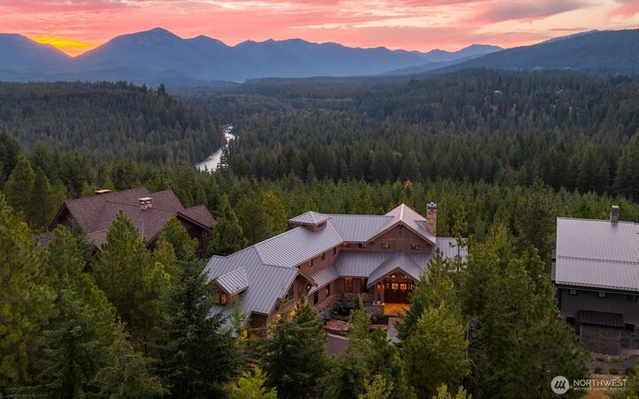 Property Photo:  301  Big Hill Drive  WA 98922 