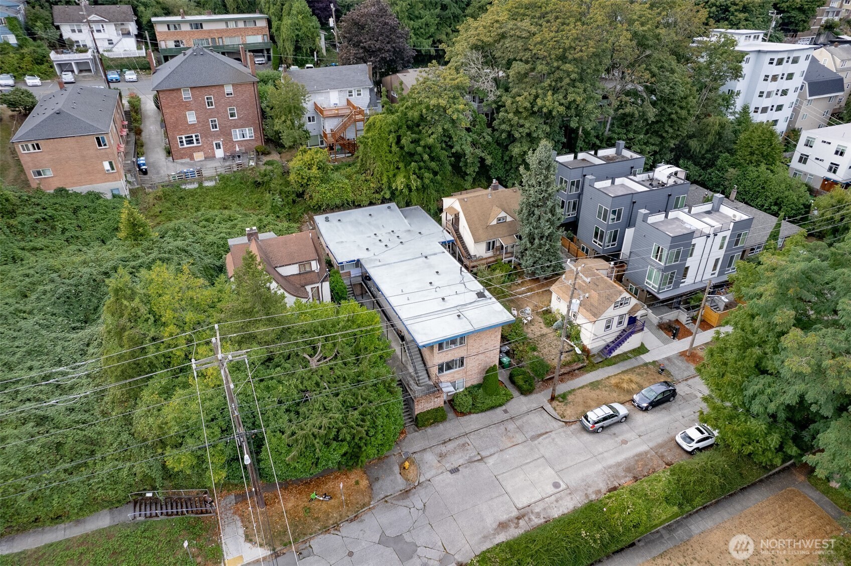 Property Photo: 5101 Ravenna Avenue NE WA 98105