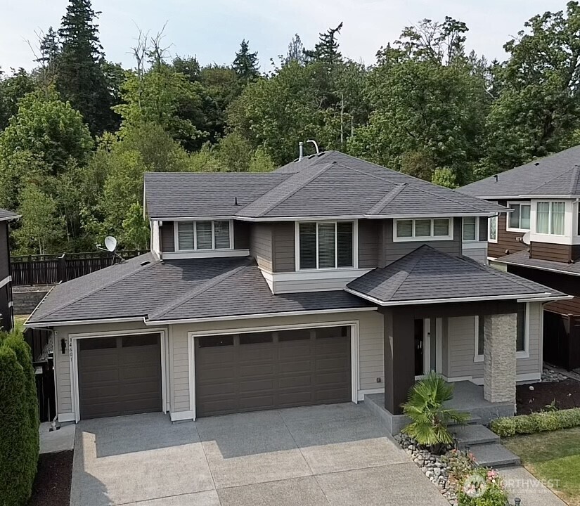 Property Photo:  34601  56th Court S  WA 98001 