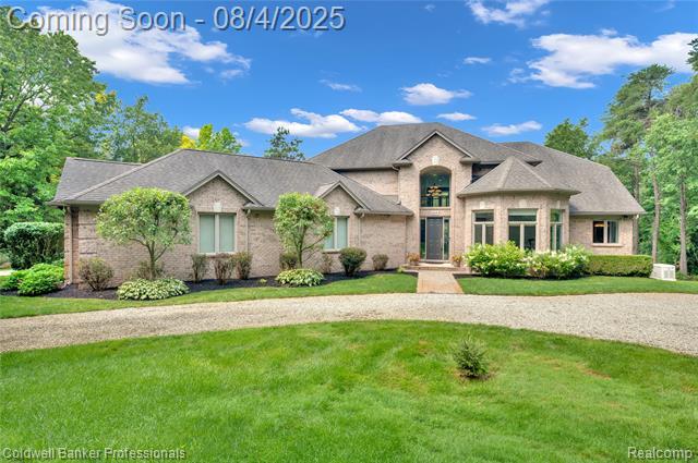 Property Photo:  668 E Buell Road  MI 48306 