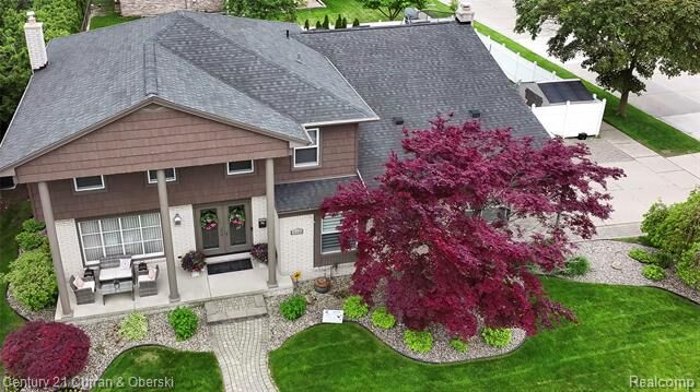 Property Photo:  26155 Timber Trail  MI 48127 