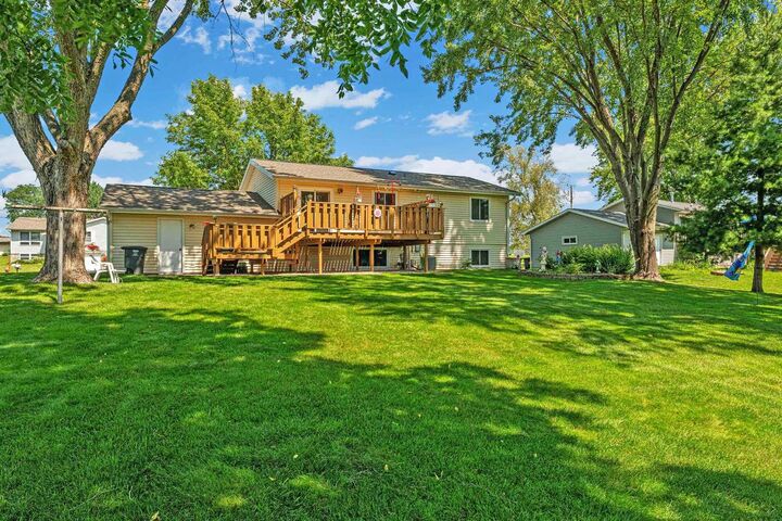 Property Photo: 1409 Jackson Street WI 53589
