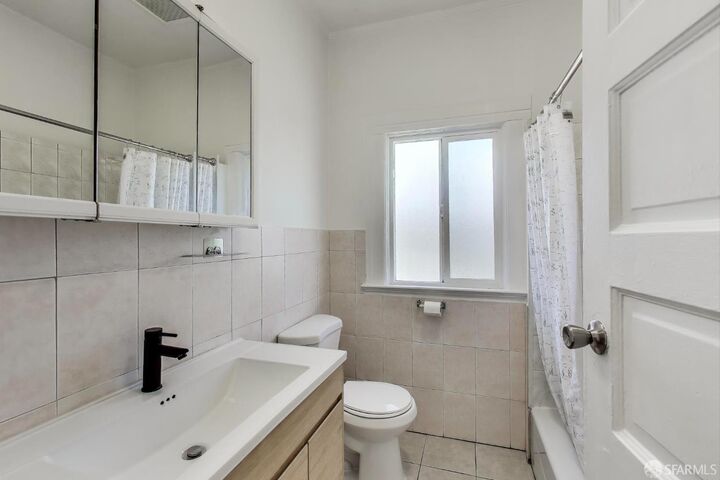 Property Photo:  1671 Greenwich Street  CA 94123 