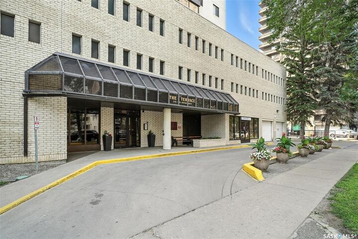 Property Photo: 315 5th Avenue N 601 SK S7K 2P4