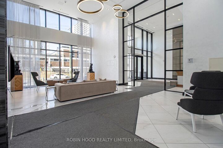 Property Photo: 255 Bay Street 714 ON K1R 5Z4