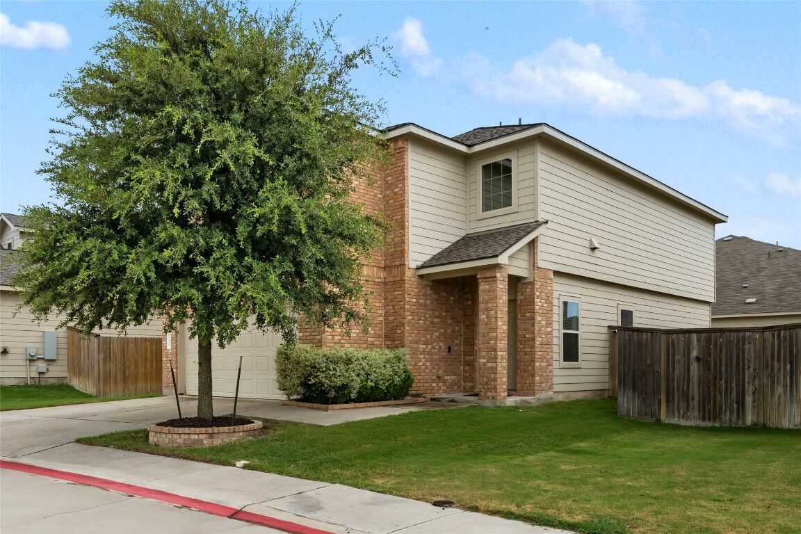 Property Photo: 505 Circle Way 6D TX 76537