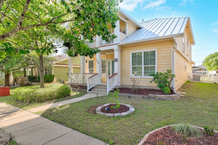 Property Photo: 420 Hogan TX 78640