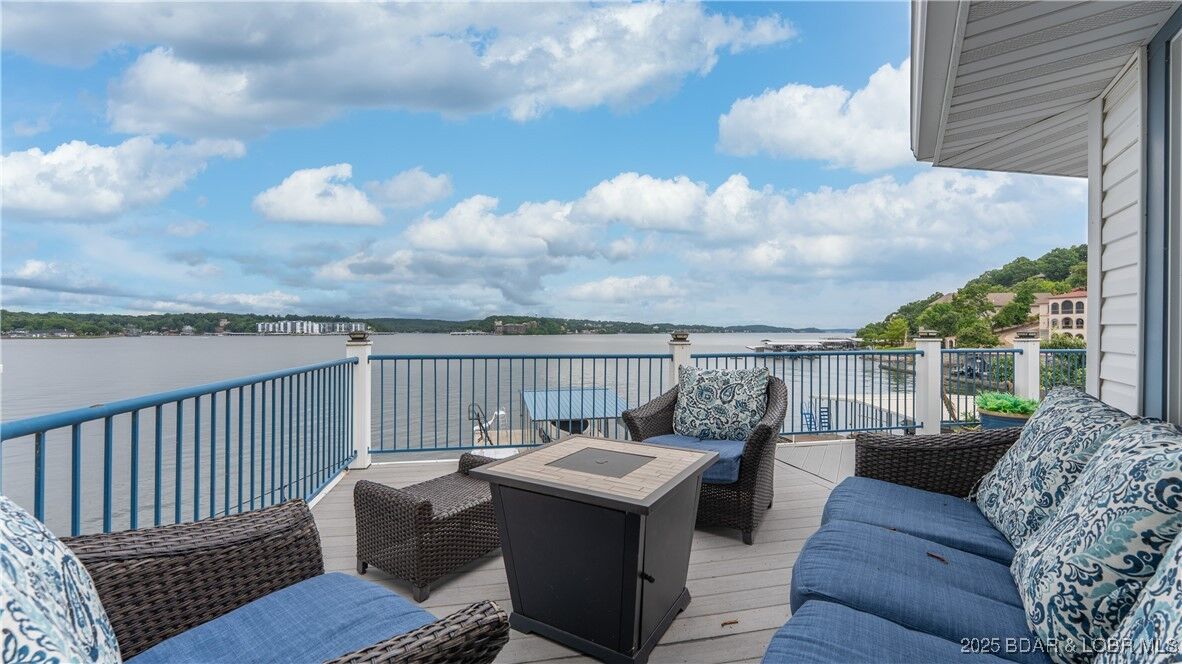 Property Photo:  22 Emerald Lane  MO 65049 