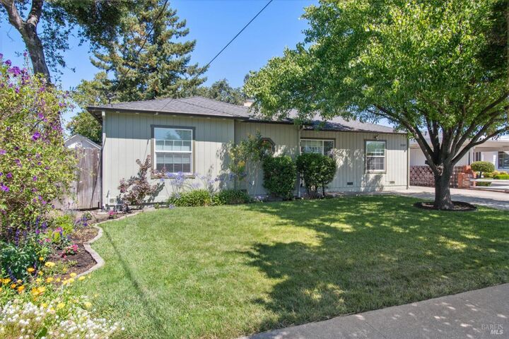 Property Photo:  1039 Stevenson Street  CA 95404 