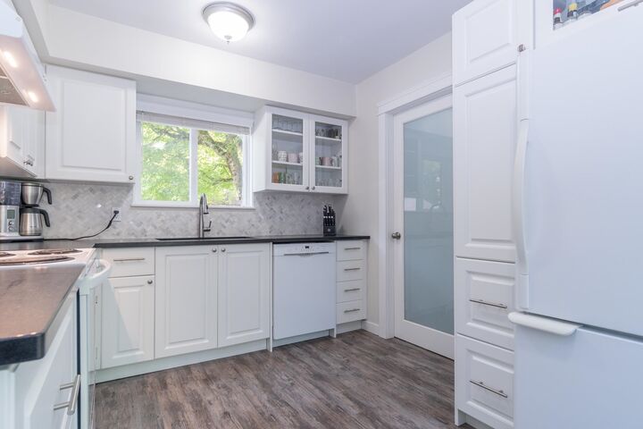 Photo de la propriété:  6229 E Greenside Drive  BC V3S 5M8 
