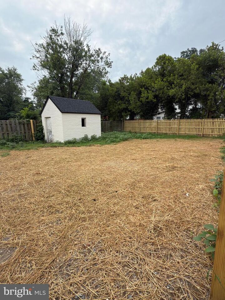 Property Photo: 301 Liberty Avenue VA 22601