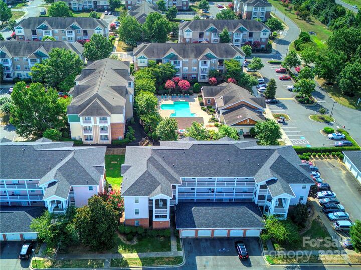 Property Photo: 9022 Meadow Vista Road NC 28213